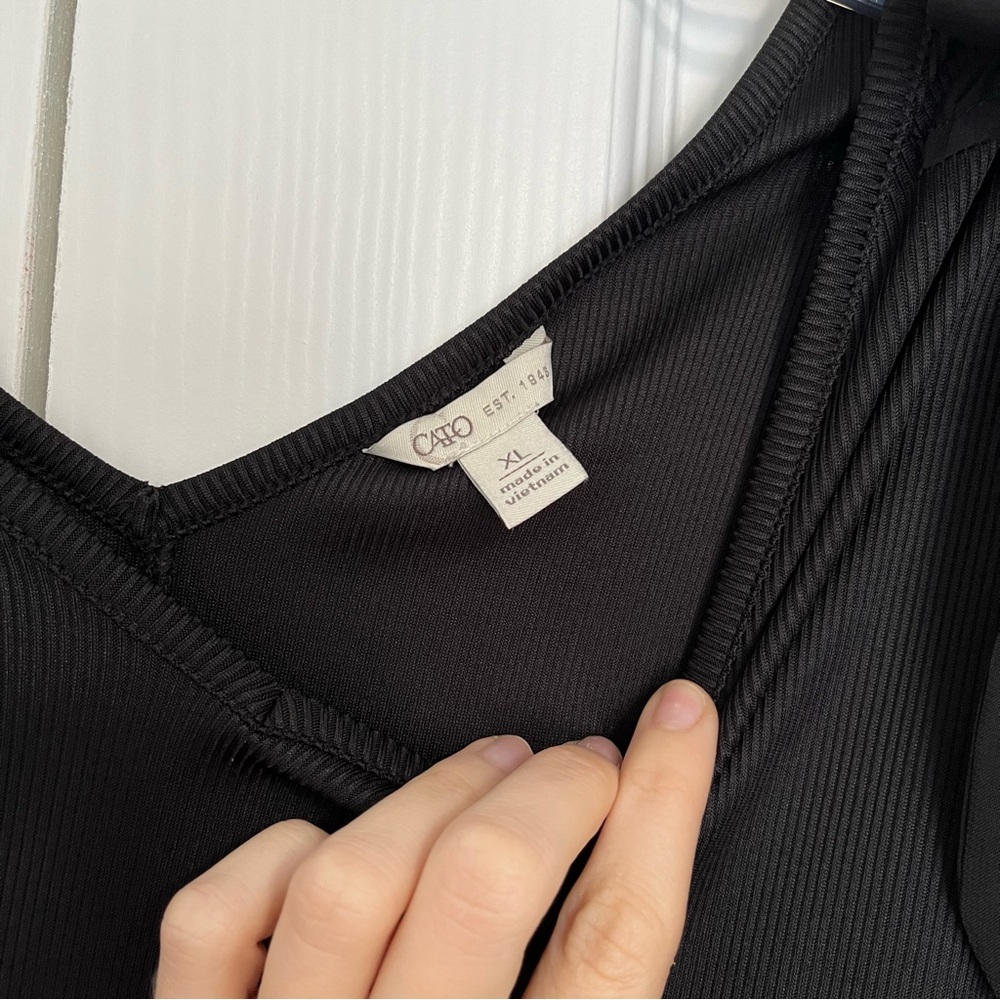 Cato size XL black ribbed tank with ribbons on shoulders - Picture 3 of 10
